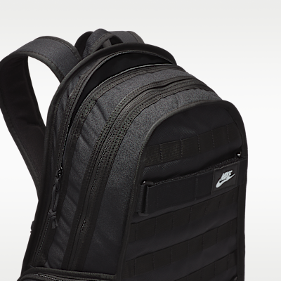 レビュー：ナイキ スポーツウェア RPM バックパック (26L)。Nike.com